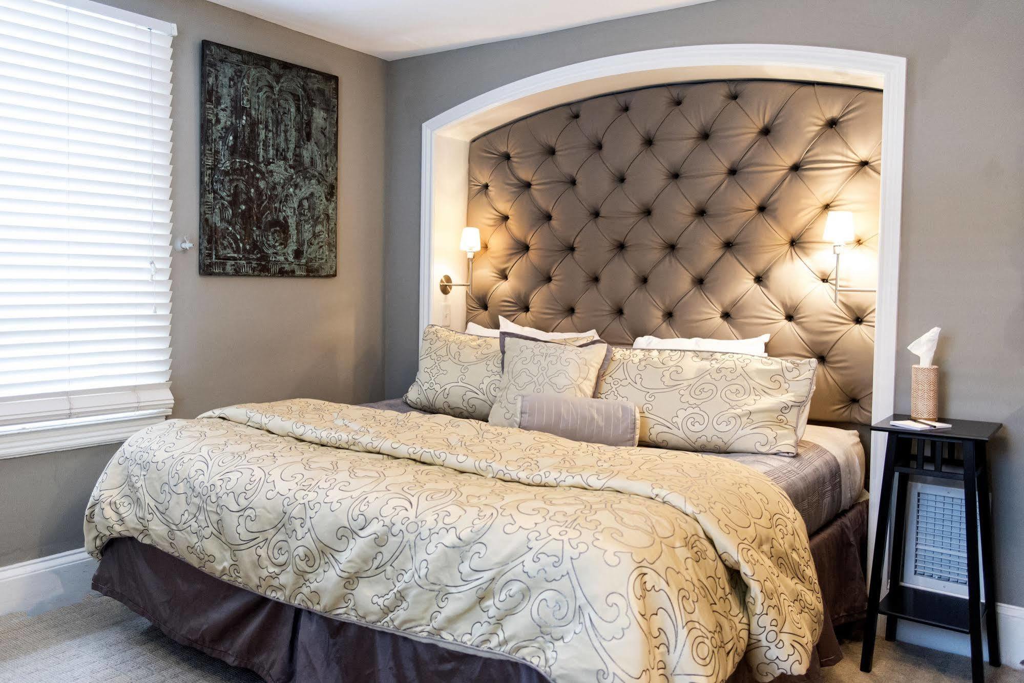 The Dwight D, A City House Hotel