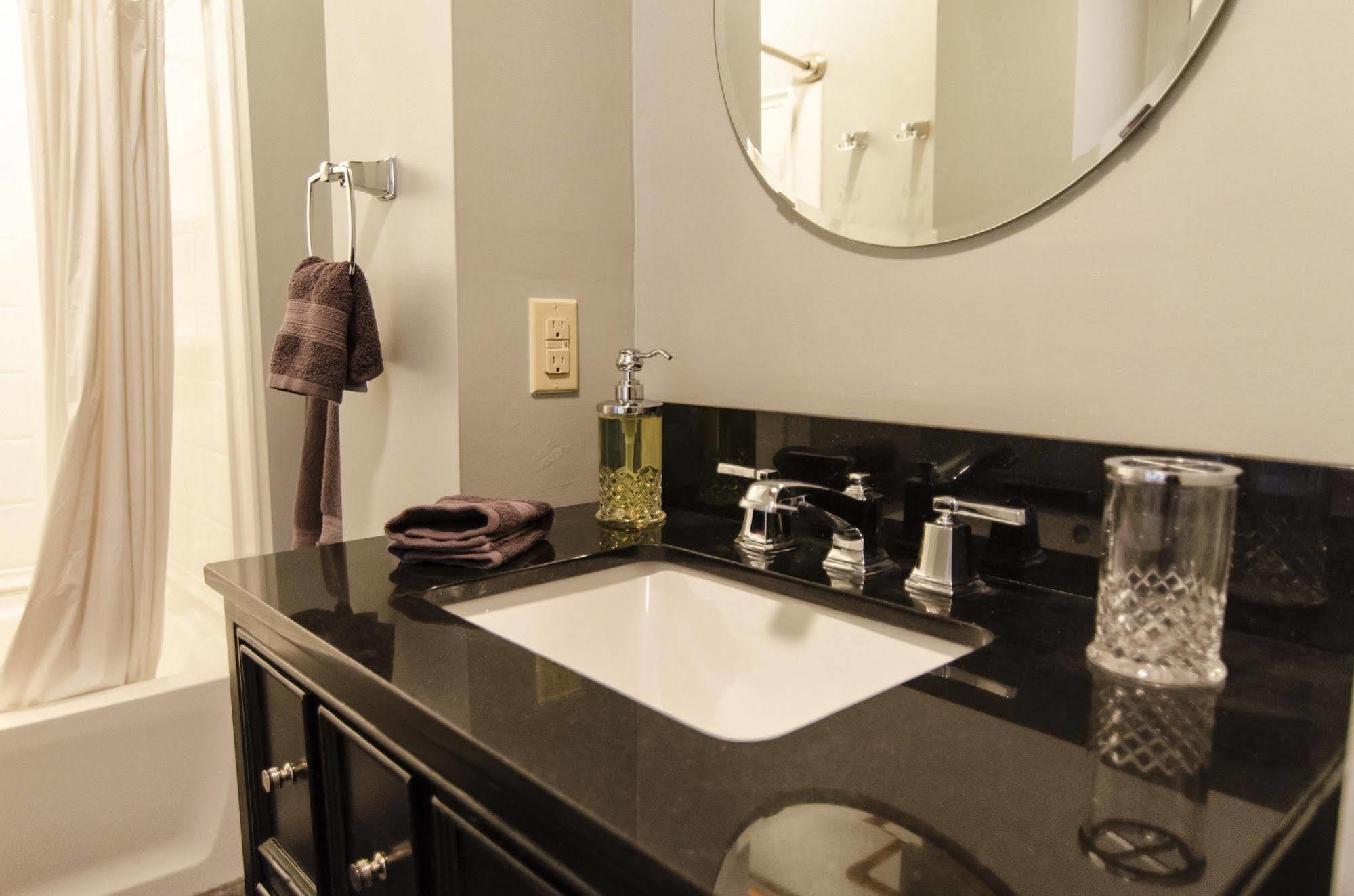 Hotel The Dwight D, A City House Philadelphia