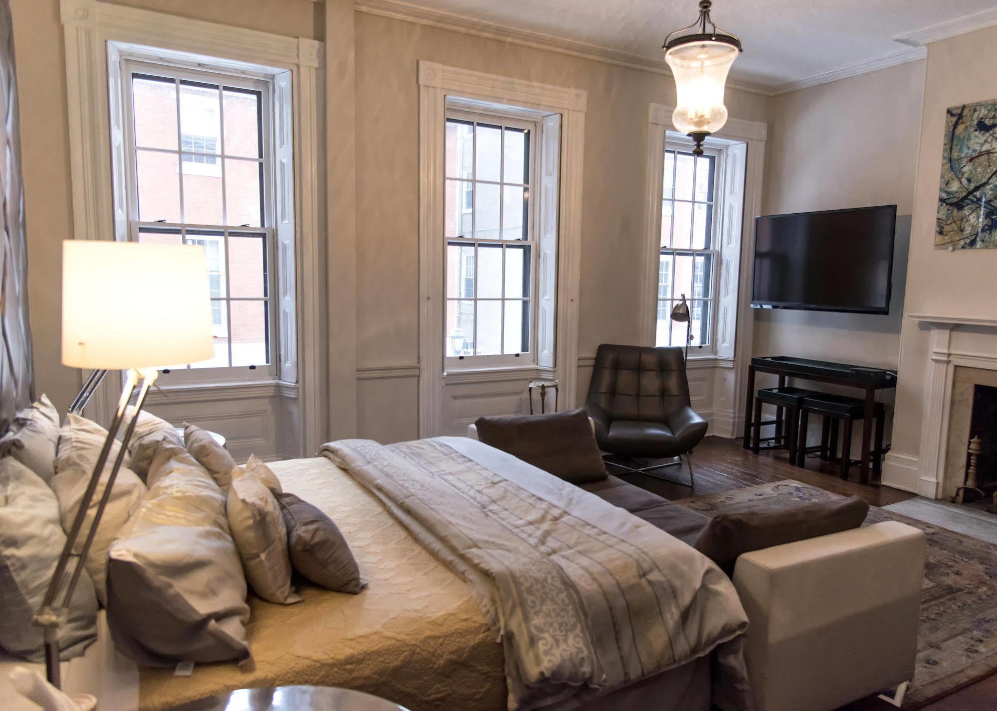 Hotel The Dwight D, A City House Philadelphia